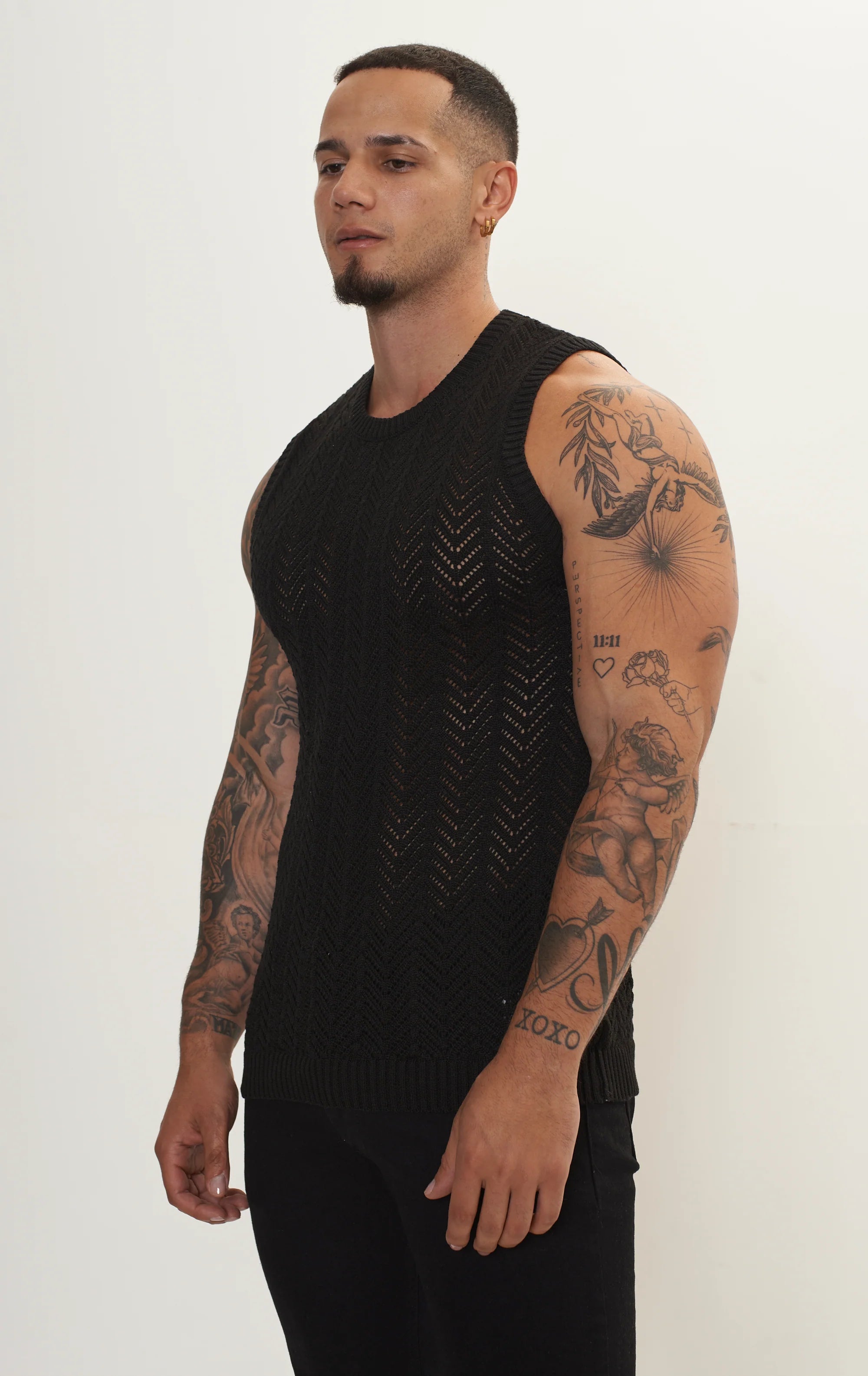 RNT23 crochet muscle tank black