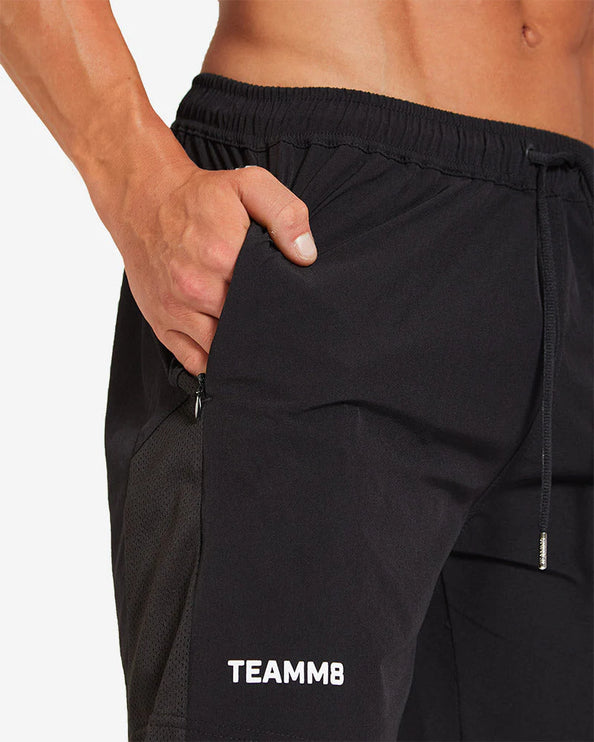 Teamm8 Level 6.5" short black